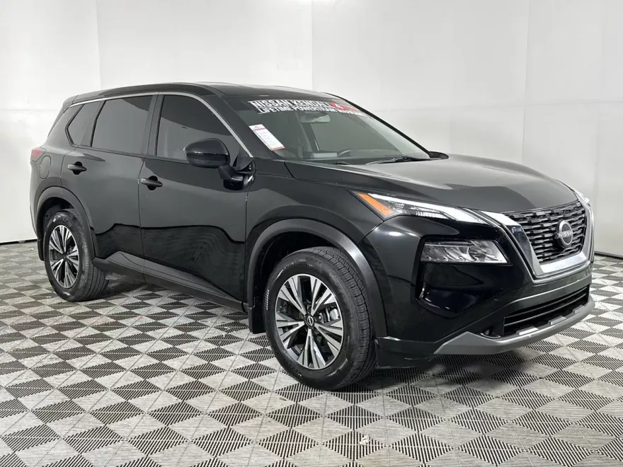 2023 Nissan Rogue SV photo 1