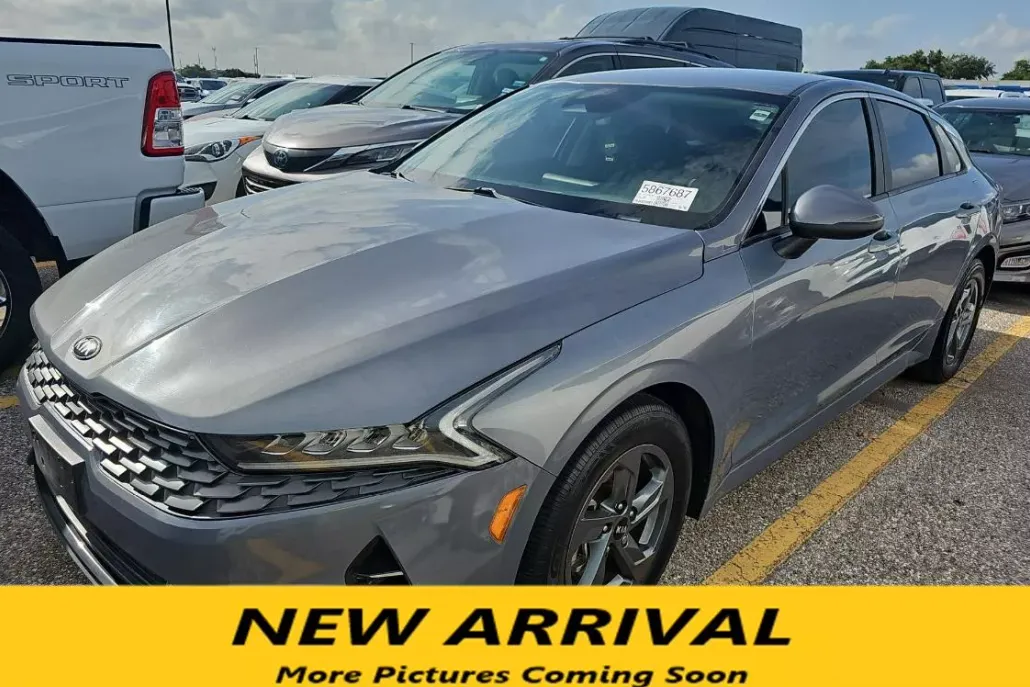 2021 Kia K5 LXS photo 1