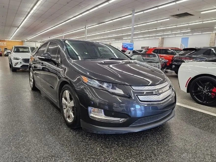 2015 Chevrolet Volt photo 1