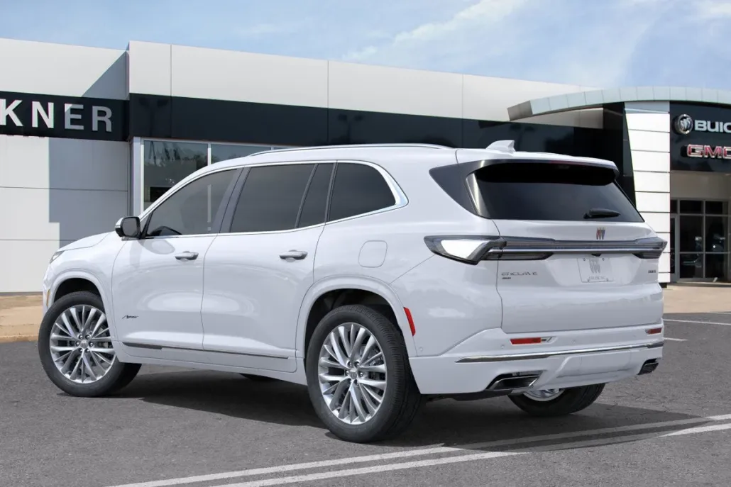 2026 Buick Enclave Avenir photo 1