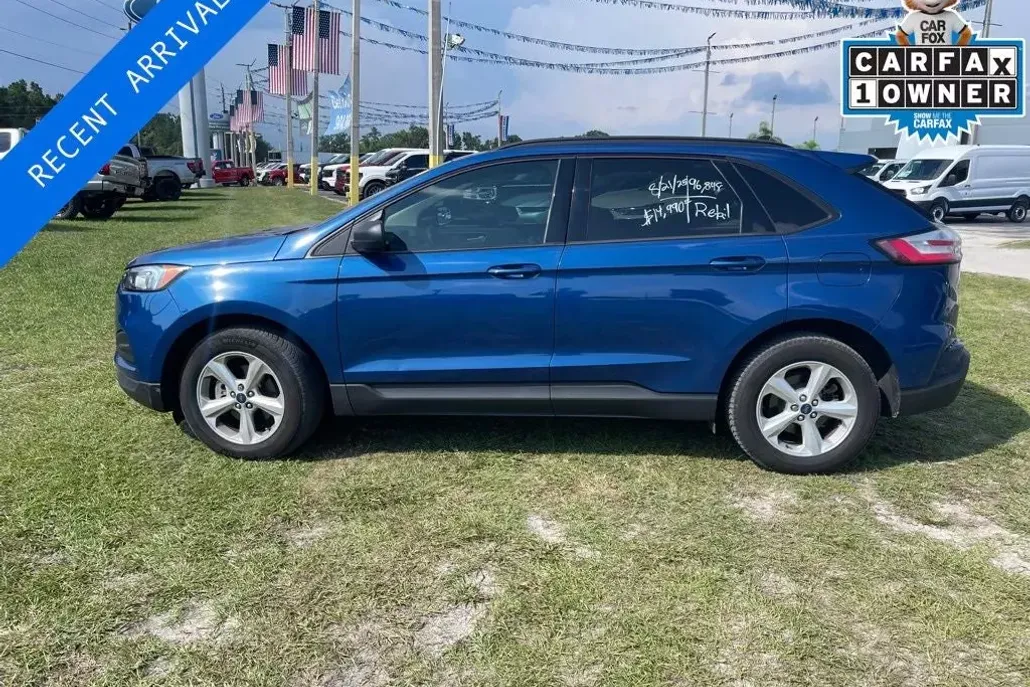 2020 Ford Edge SE photo 1