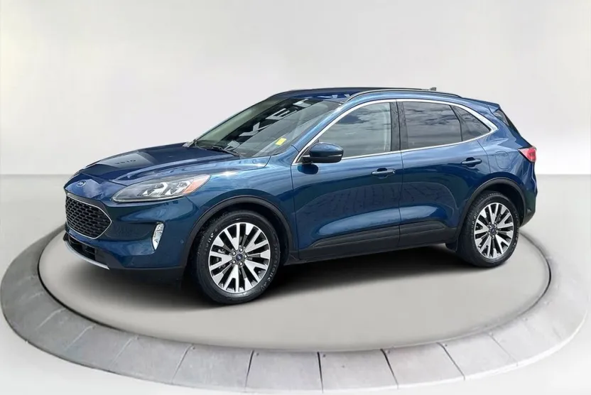 2020 Ford Escape Titanium Hybrid photo 1