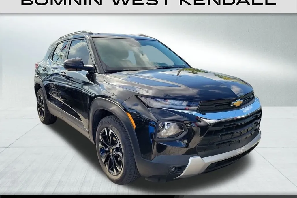 2023 Chevrolet Trailblazer LT photo 1