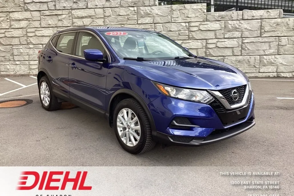 2022 Nissan Rogue Sport S photo 1