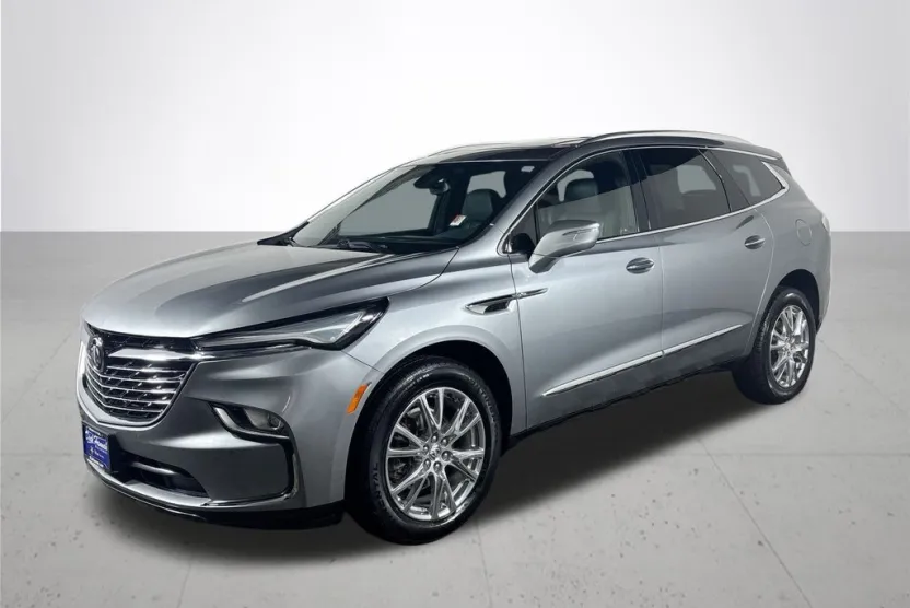2023 Buick Enclave Essence photo 1