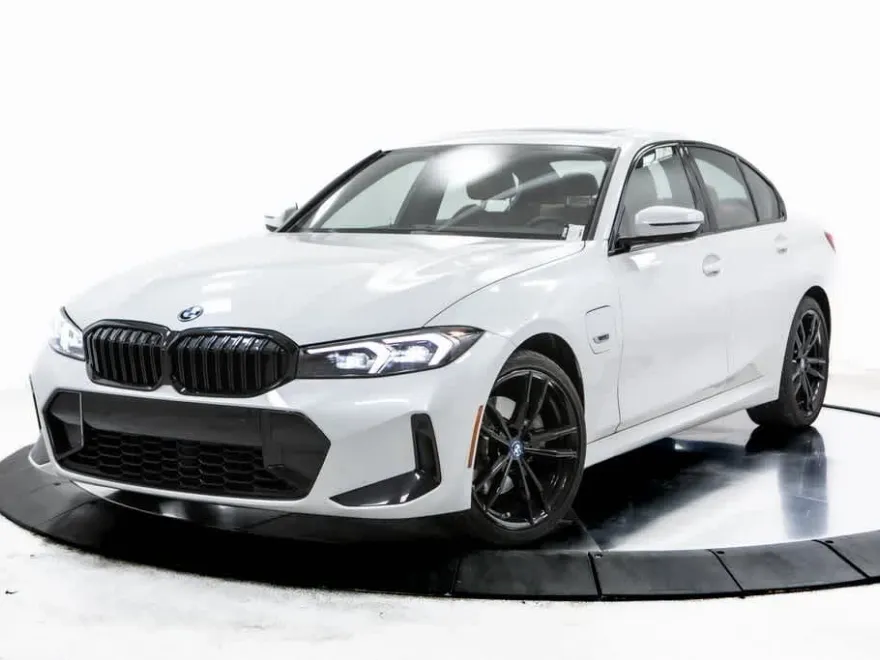 2023 Bmw 330e photo 1