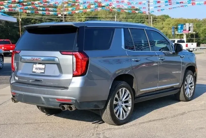 2022 Gmc Yukon Denali photo 1