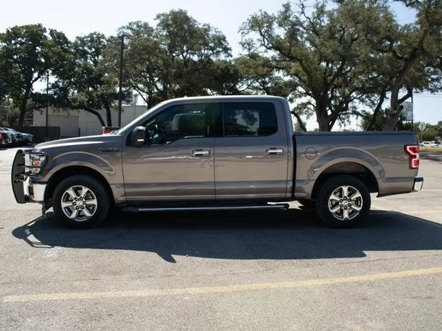2020 Ford F-150 XLT photo 1