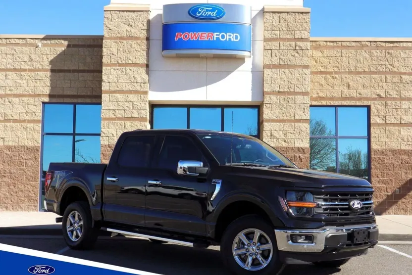 2025 Ford F-150 XLT photo 1