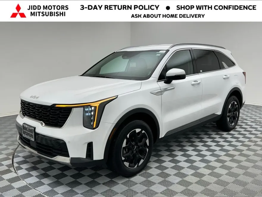 2024 Kia Sorento S photo 1