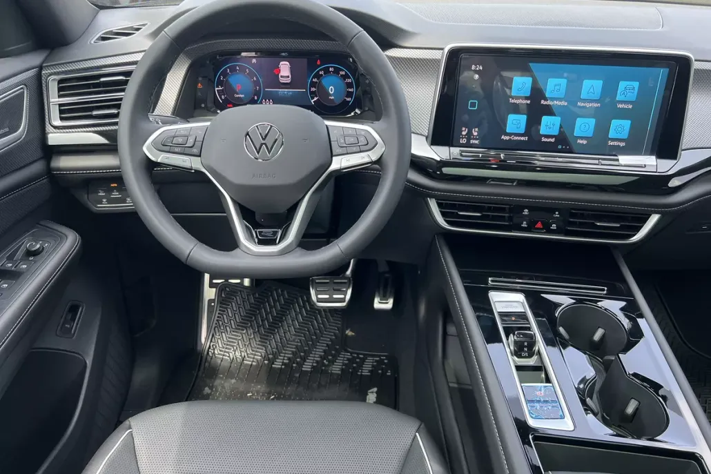 2025 Volkswagen Atlas Cross Sport SEL Premium R-Line photo 1