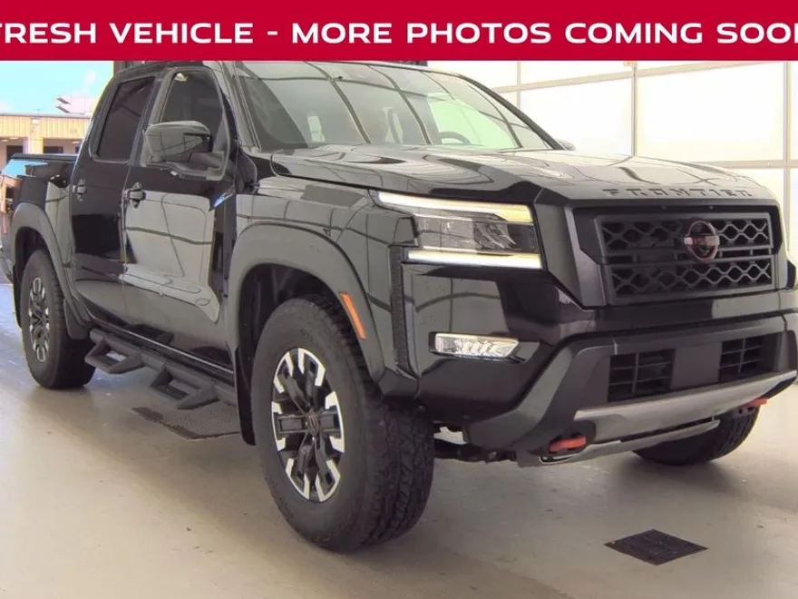 2022 Nissan Frontier PRO-4X photo 1