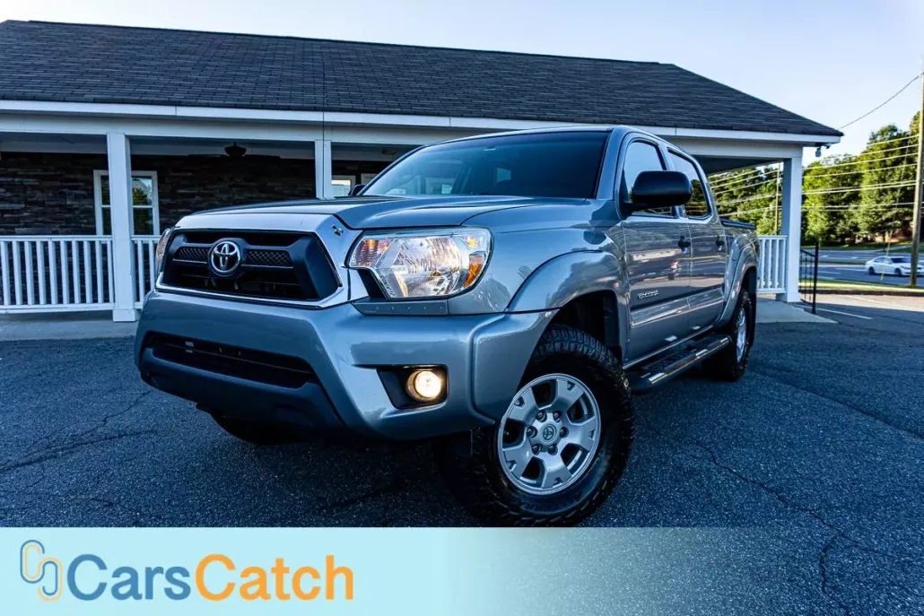 2015 Toyota Tacoma photo 1