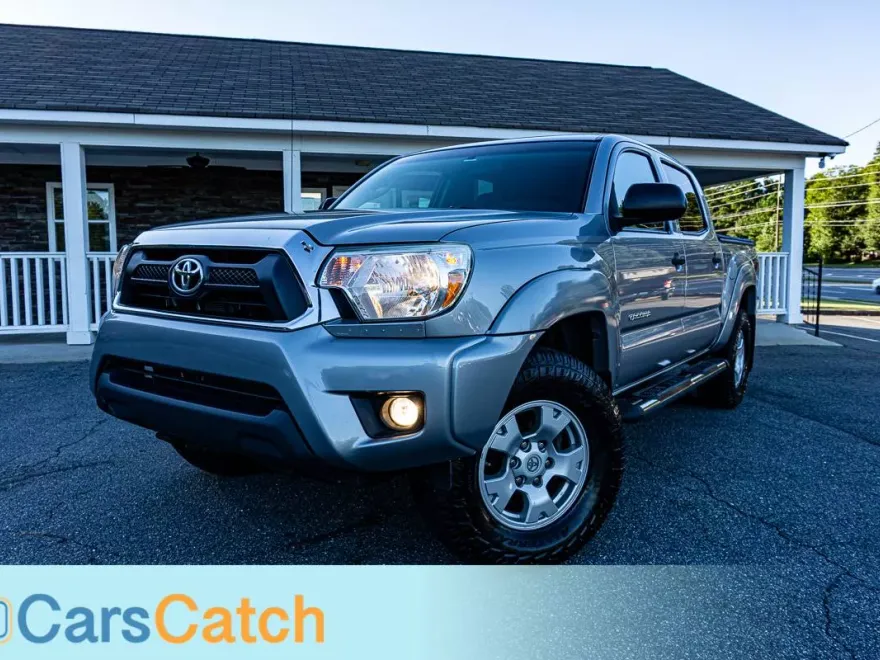 2015 Toyota Tacoma photo 1