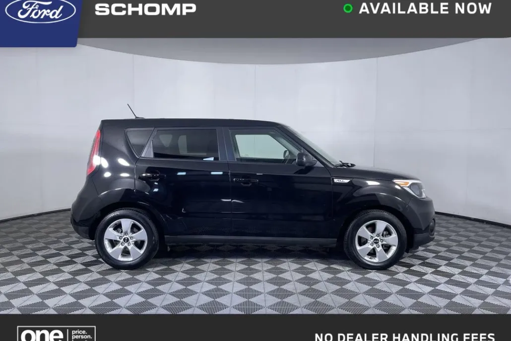 2017 Kia Soul Base photo 1
