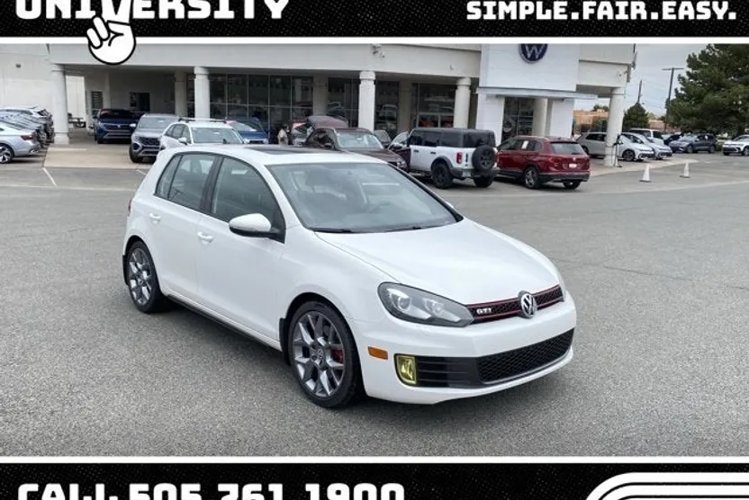 2013 Volkswagen Golf GTI Base photo 1