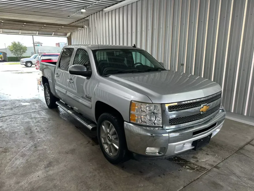 2013 Chevrolet Silverado 1500 LT photo 1