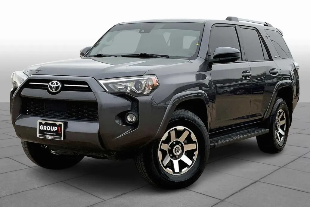 2022 Toyota 4Runner SR5 photo 1