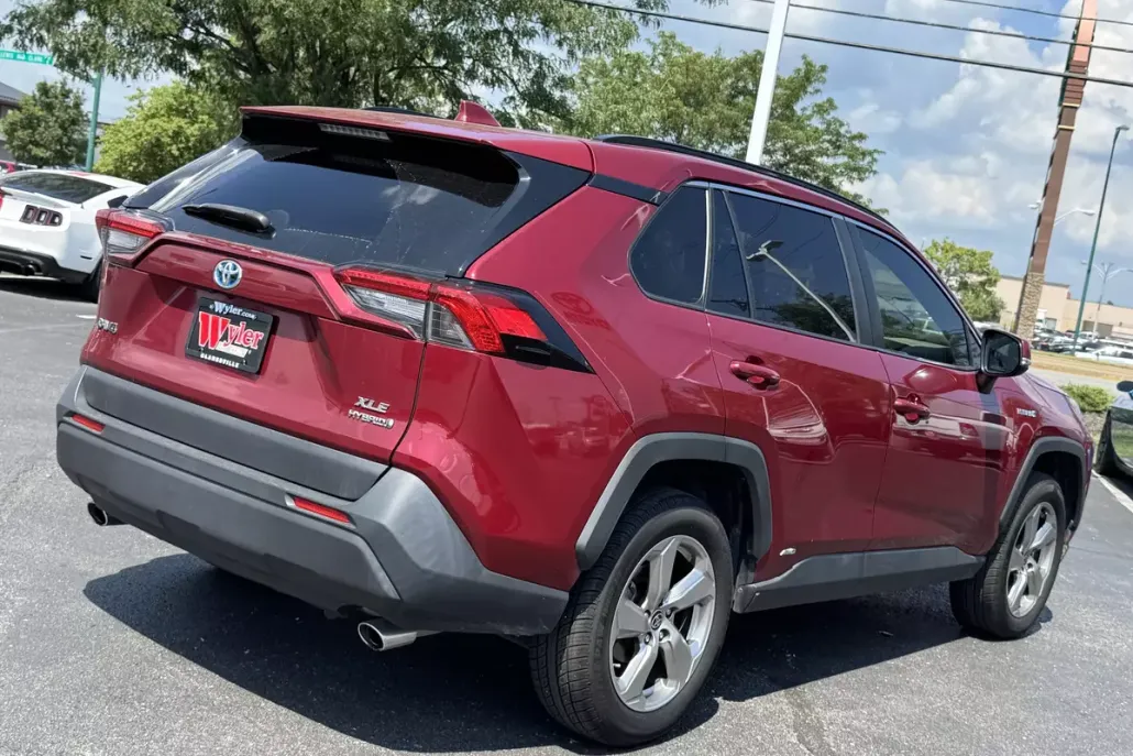 2021 Toyota RAV4 Hybrid XLE Premium photo 1