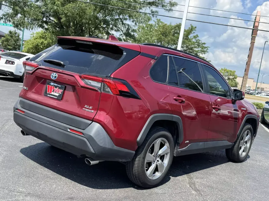 2021 Toyota RAV4 Hybrid XLE Premium photo 1