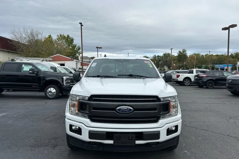 2020 Ford F-150 XLT photo 1