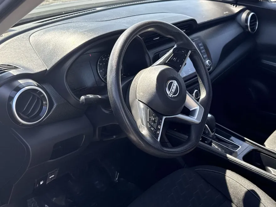 2024 Nissan Kicks SV photo 1