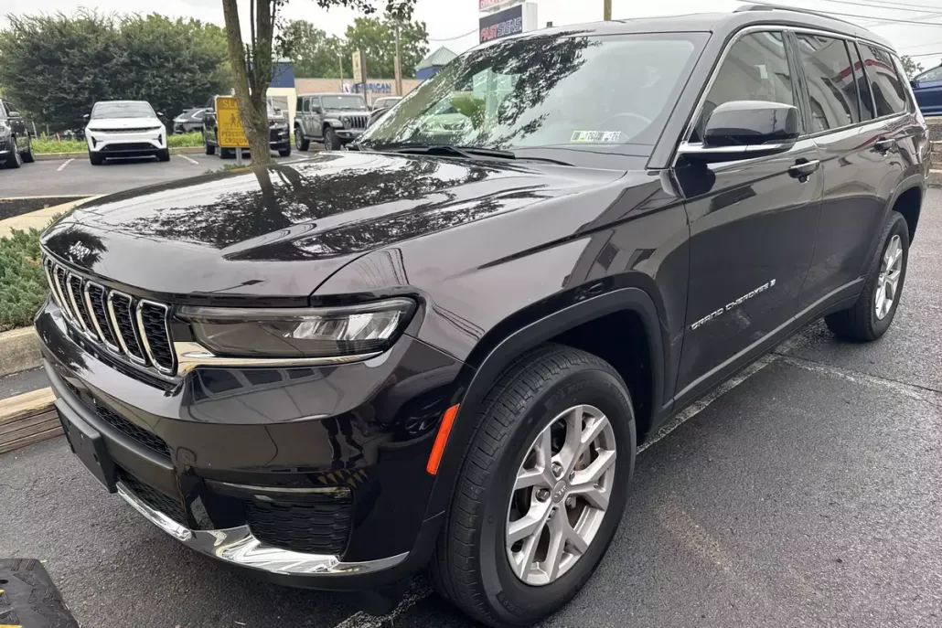 2022 Jeep Grand Cherokee Limited photo 1