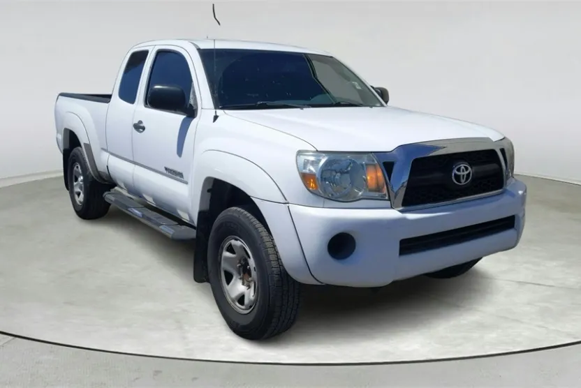 2011 Toyota Tacoma PreRunner photo 1
