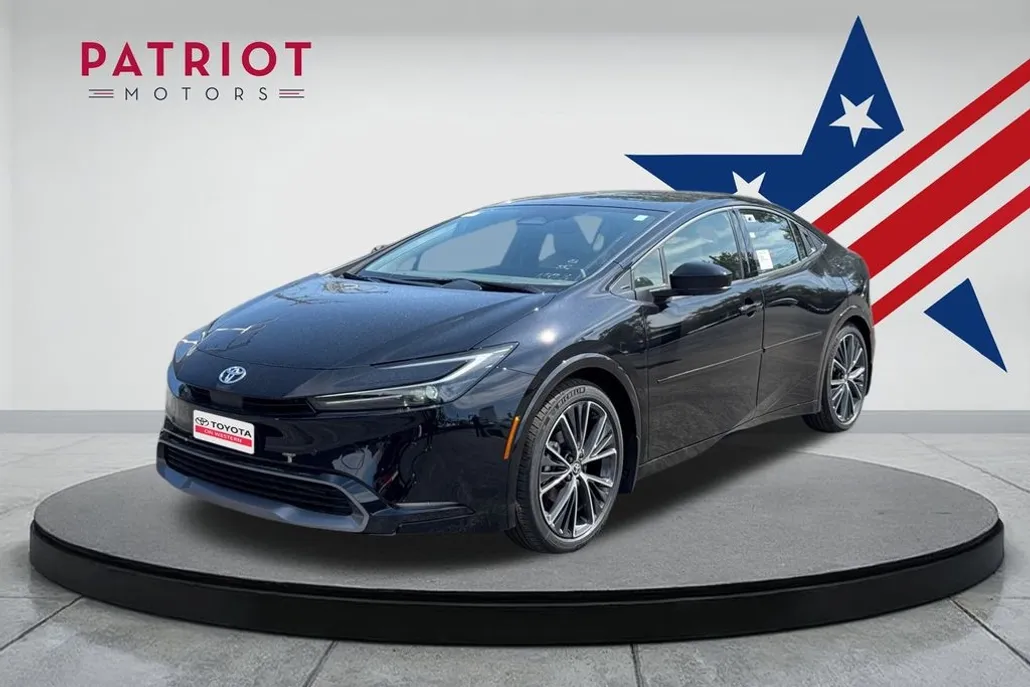 2026 Toyota Prius XLE photo 1