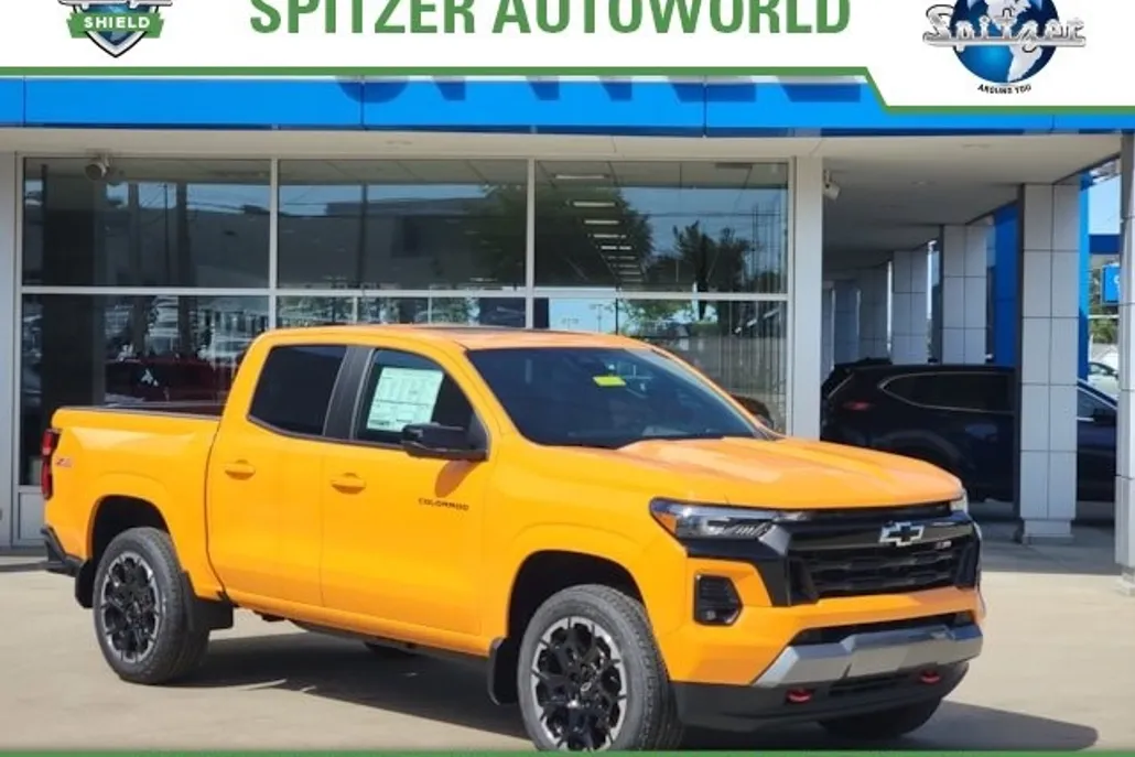 2026 Chevrolet Colorado Z71 photo 1