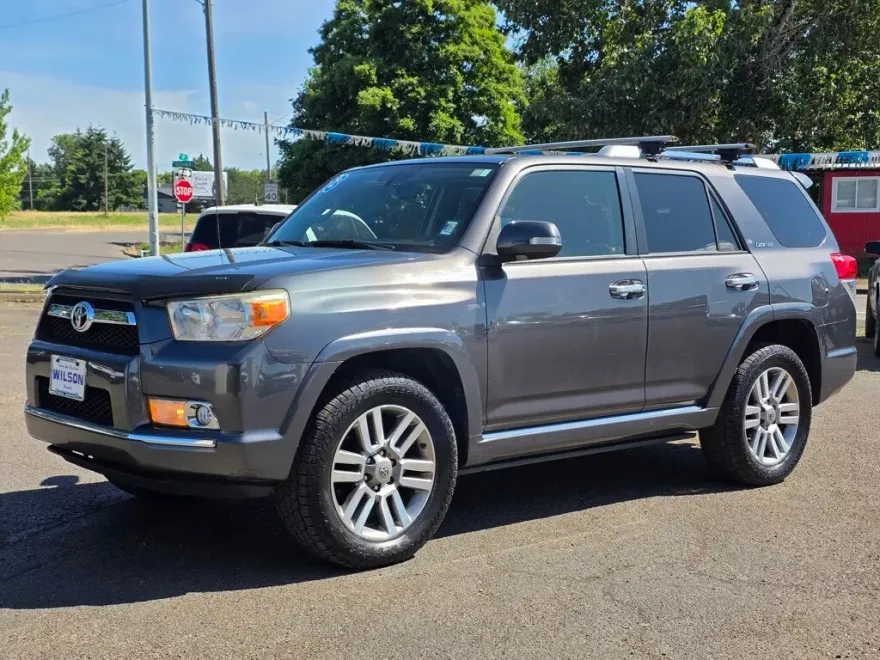 2013 Toyota 4Runner Limited photo 1