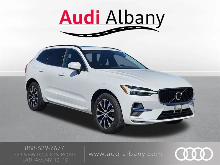 2023 Volvo XC60 B5 Core photo 1