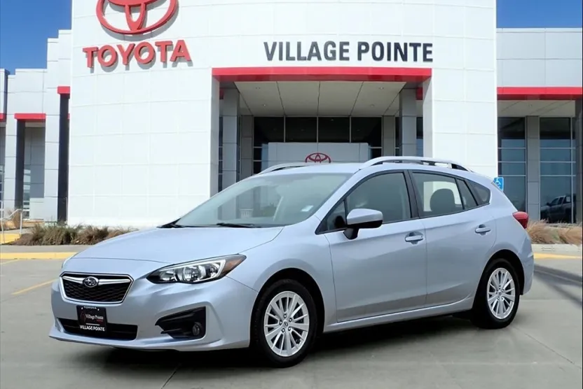 2017 Subaru Impreza 2.0i Premium photo 1