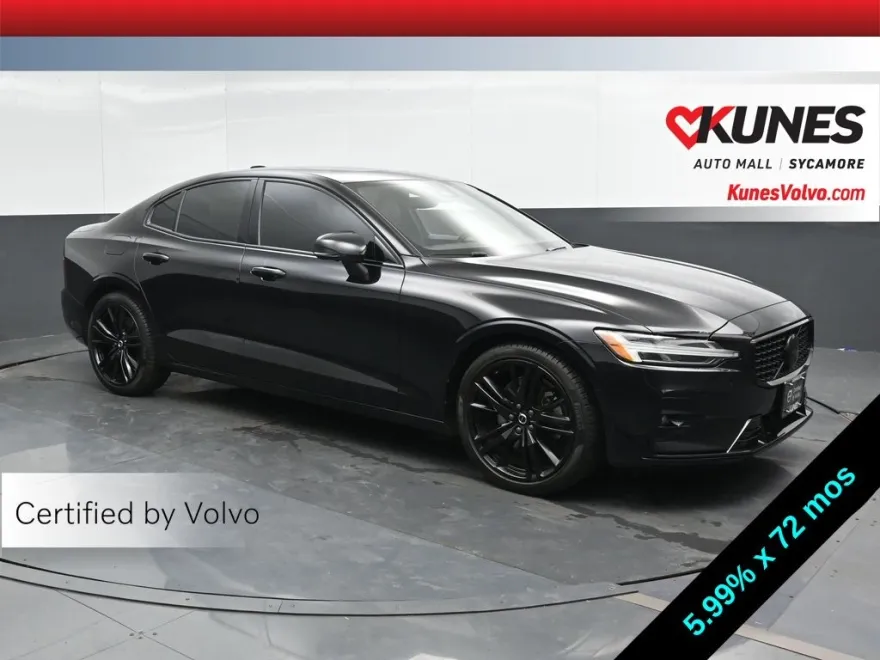 2024 Volvo S60 B5 Plus Black Edition photo 1