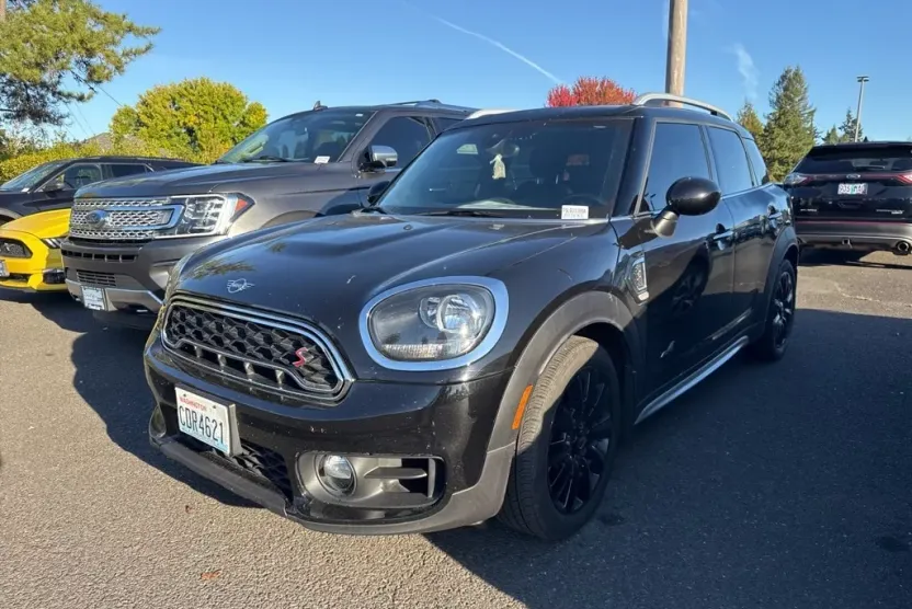 2019 Mini Countryman S ALL4 photo 1