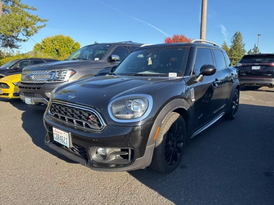 2019 Mini Countryman S ALL4 photo 1