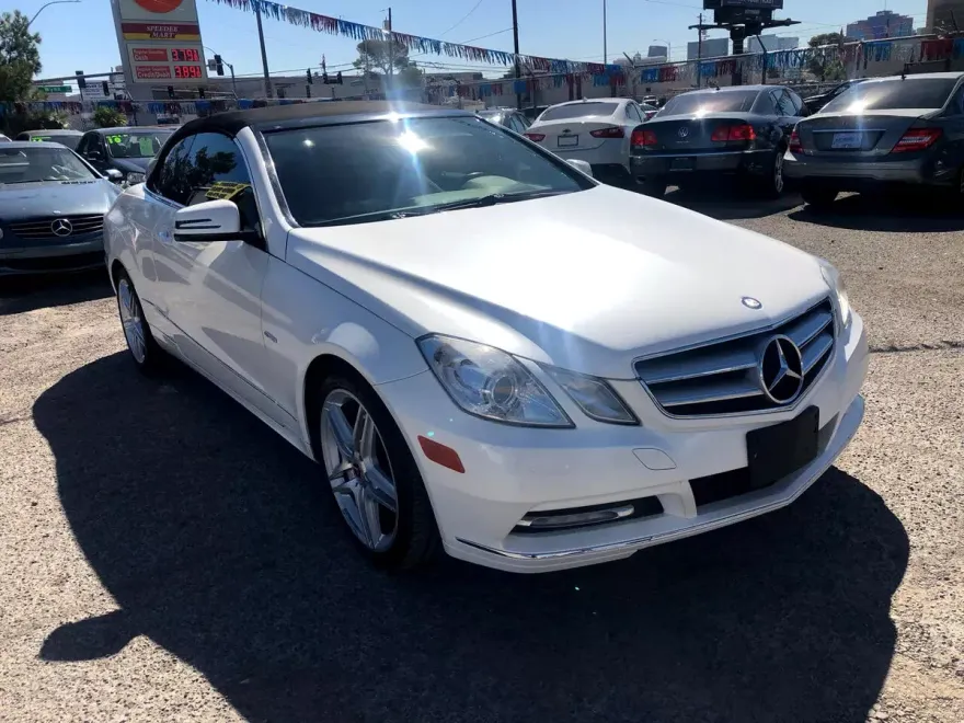 2012 Mercedes Benz E Cabriolet 350 photo 2