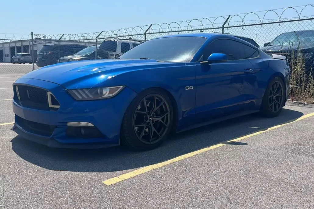 2017 Ford Mustang GT Premium photo 1