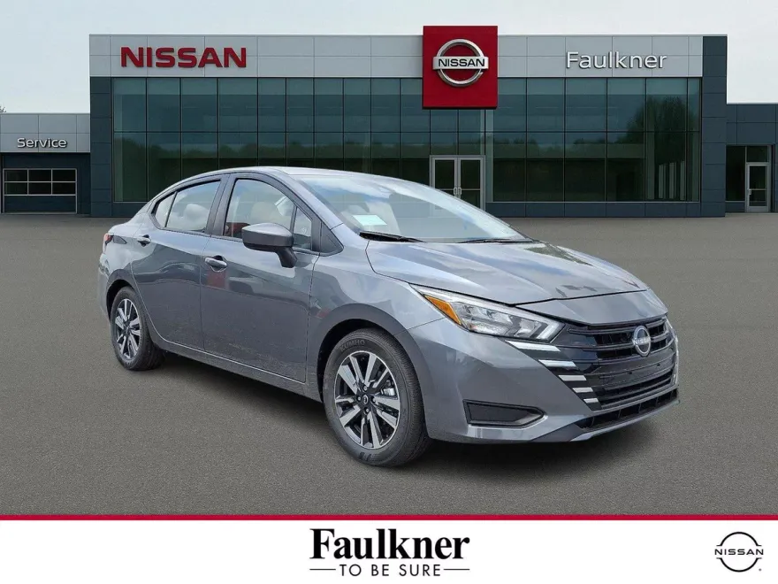 2025 Nissan Versa SV photo 1