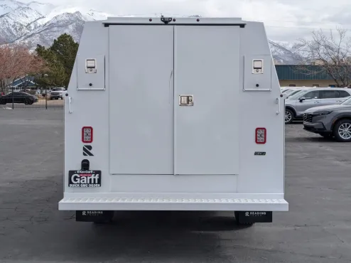 2025 Gmc Savana Cutaway 3500 photo 4
