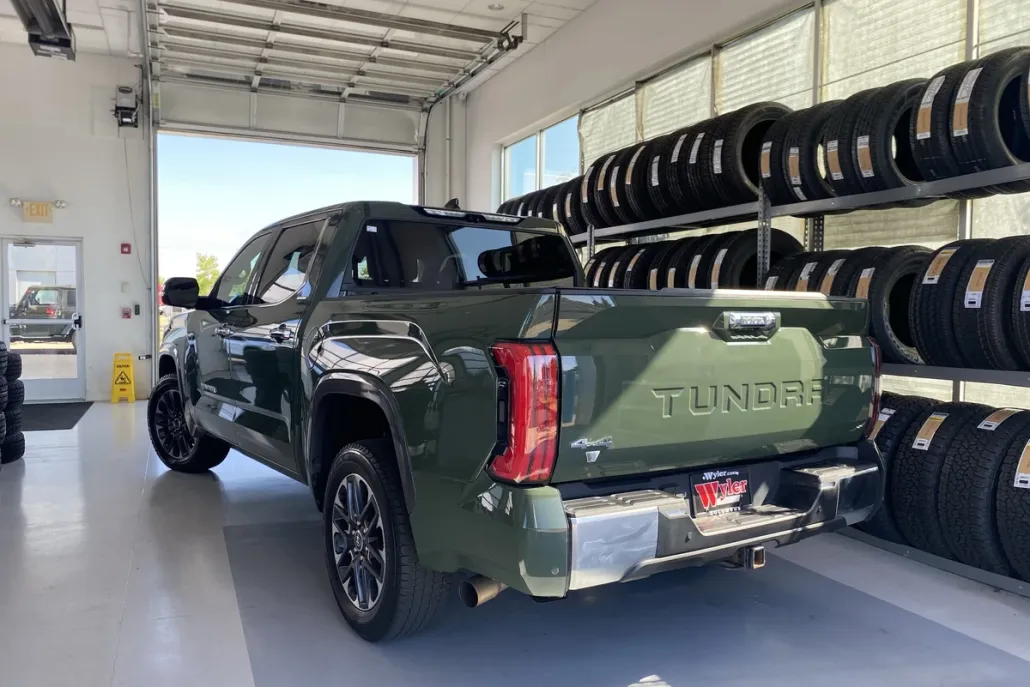 2022 Toyota Tundra Limited CrewMax photo 1