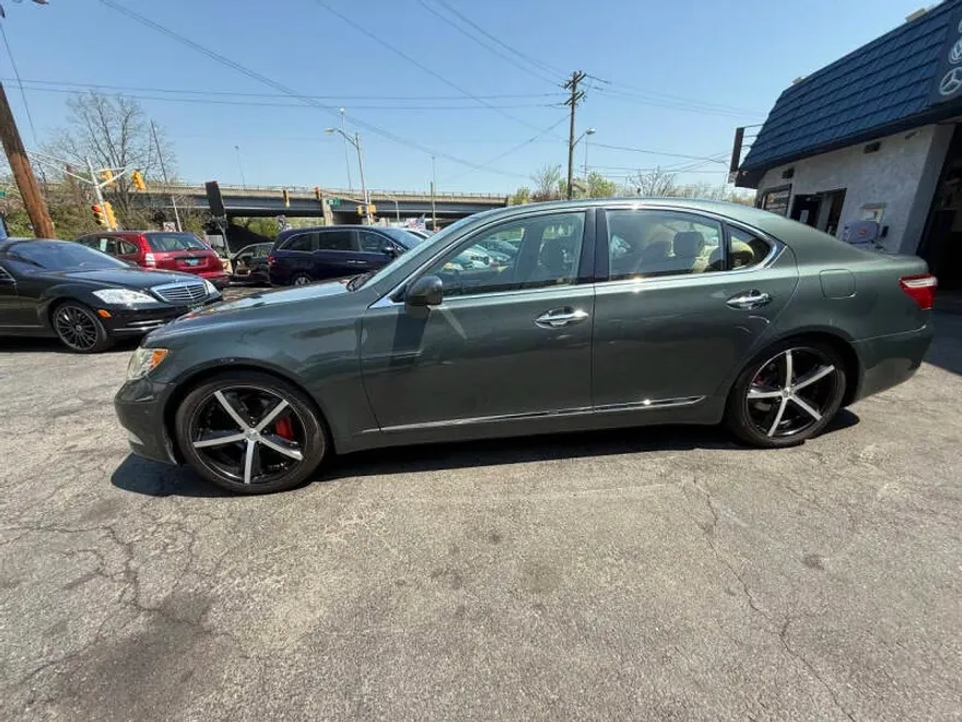 2008 Lexus LS 460 photo 1