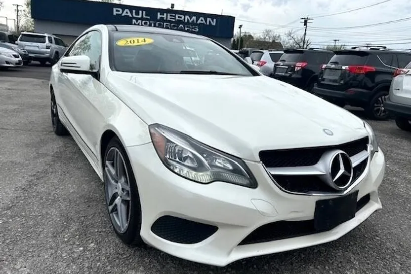 2014 Mercedes Benz E 350 4MATIC photo 1