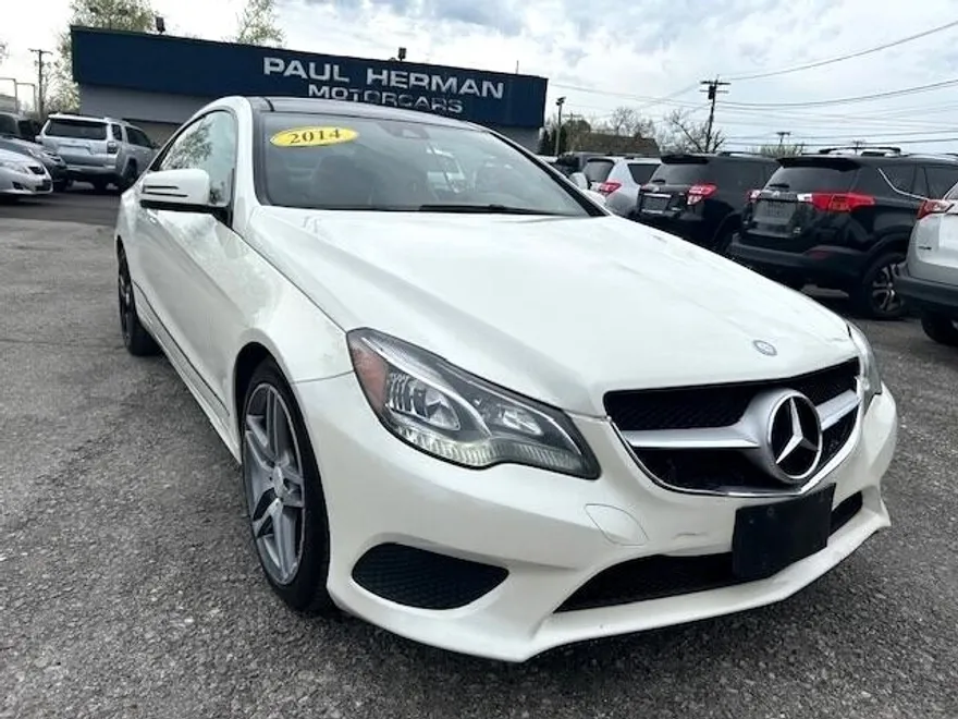 2014 Mercedes Benz E 350 4MATIC photo 1