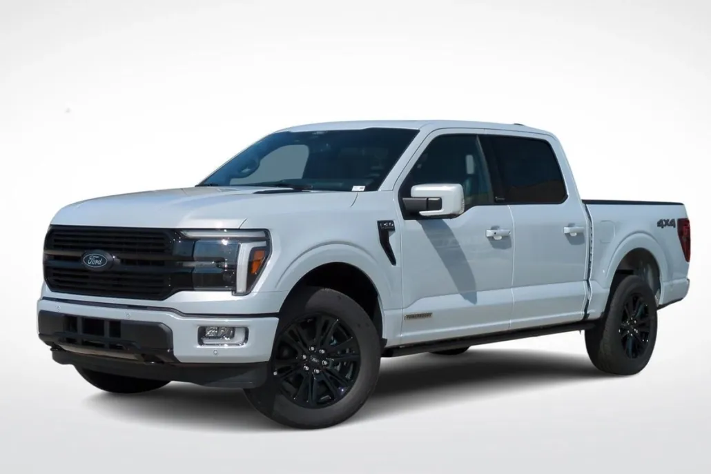 2025 Ford F-150 Platinum photo 1