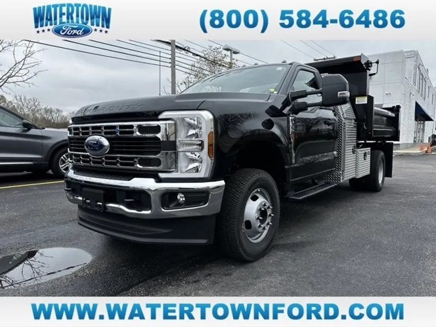 2024 Ford F-350 XL photo 1