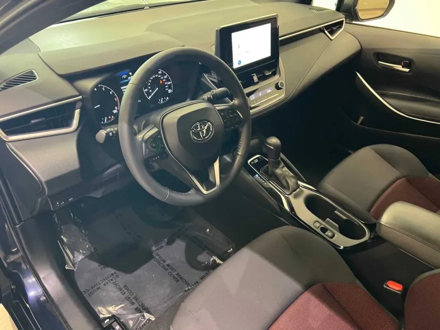 2023 Toyota Corolla SE photo 1