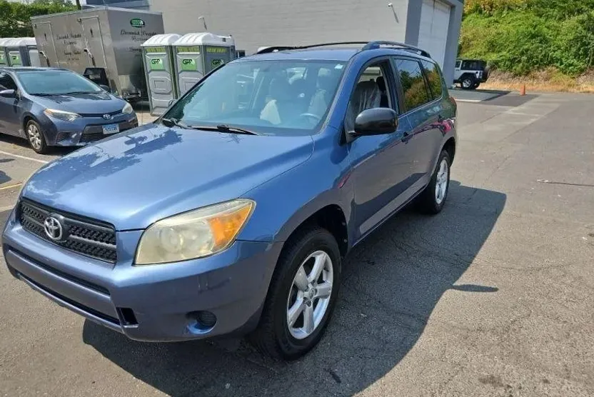 2008 Toyota RAV4 Base photo 1