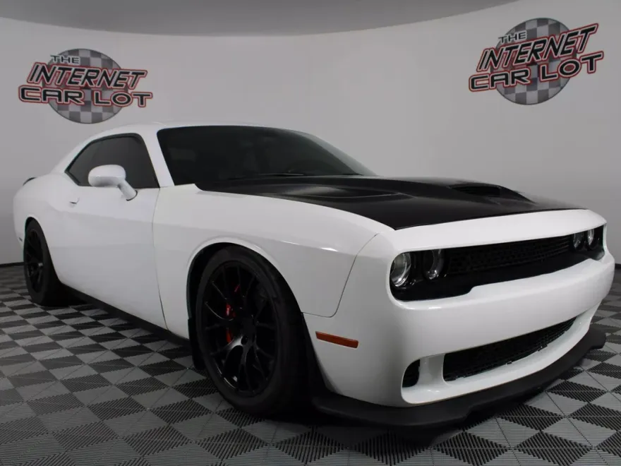 2017 Dodge Challenger SRT8 Hellcat photo 9