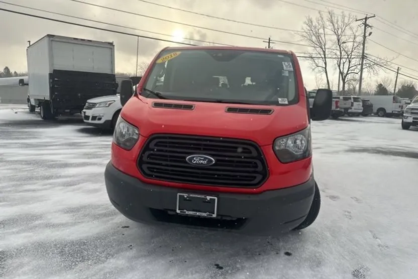 2018 Ford Transit Passenger XL photo 1